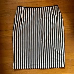 H&M black and white striped pencil skirt